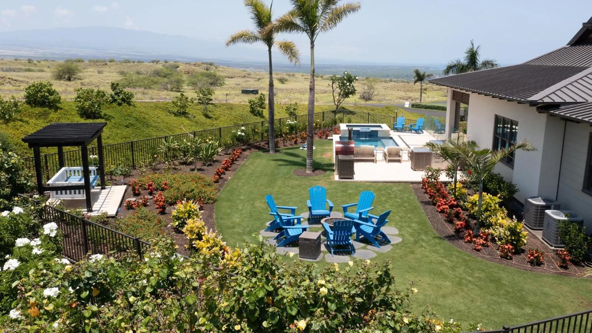 Blue Serenity Luxurious Home In Private Community With Heated Private Pool Spa Detached Ohana Suite Waimea  USA