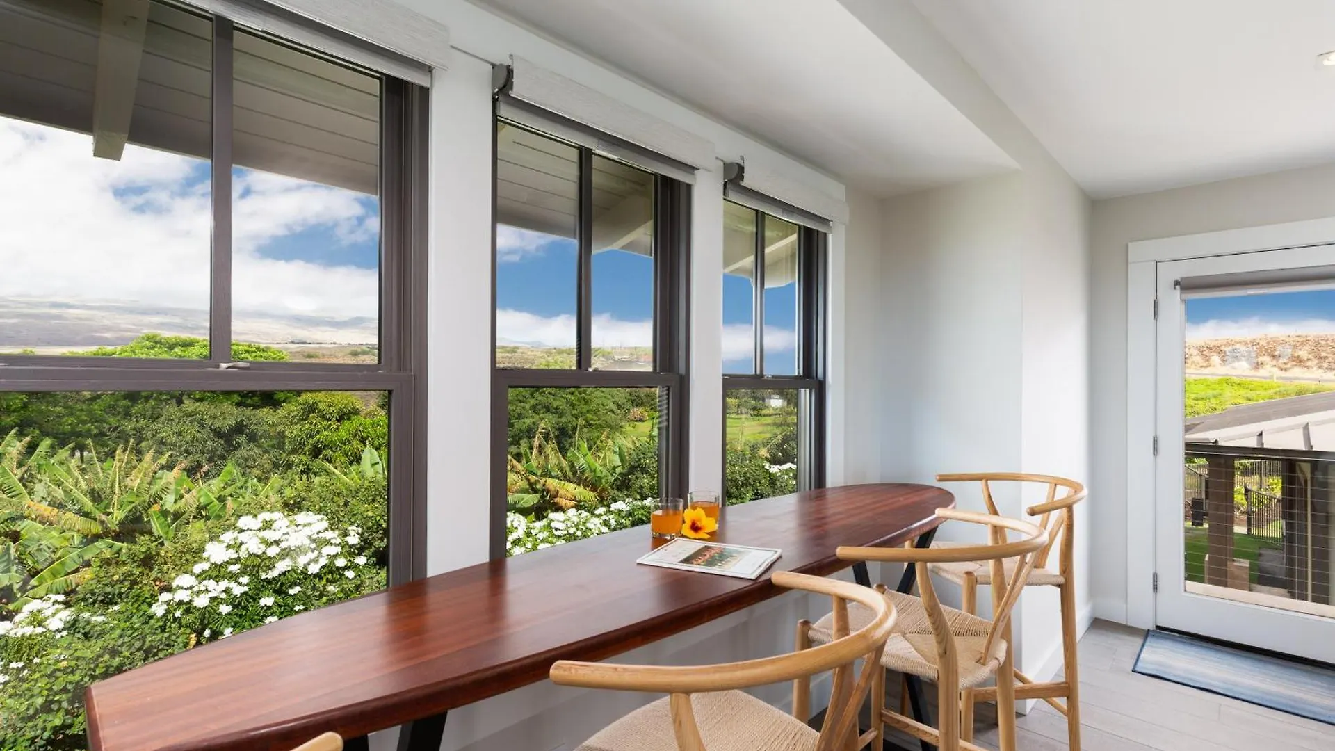 Blue Serenity Luxurious Home In Private Community With Heated Private Pool Spa Detached Ohana Suite Waimea  USA
